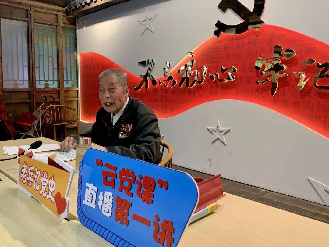 无视红灯、高考期间也不停!老年健走队逼停众车,如何评价他们的行为?知识星球 | 专注知识分享与学习平台